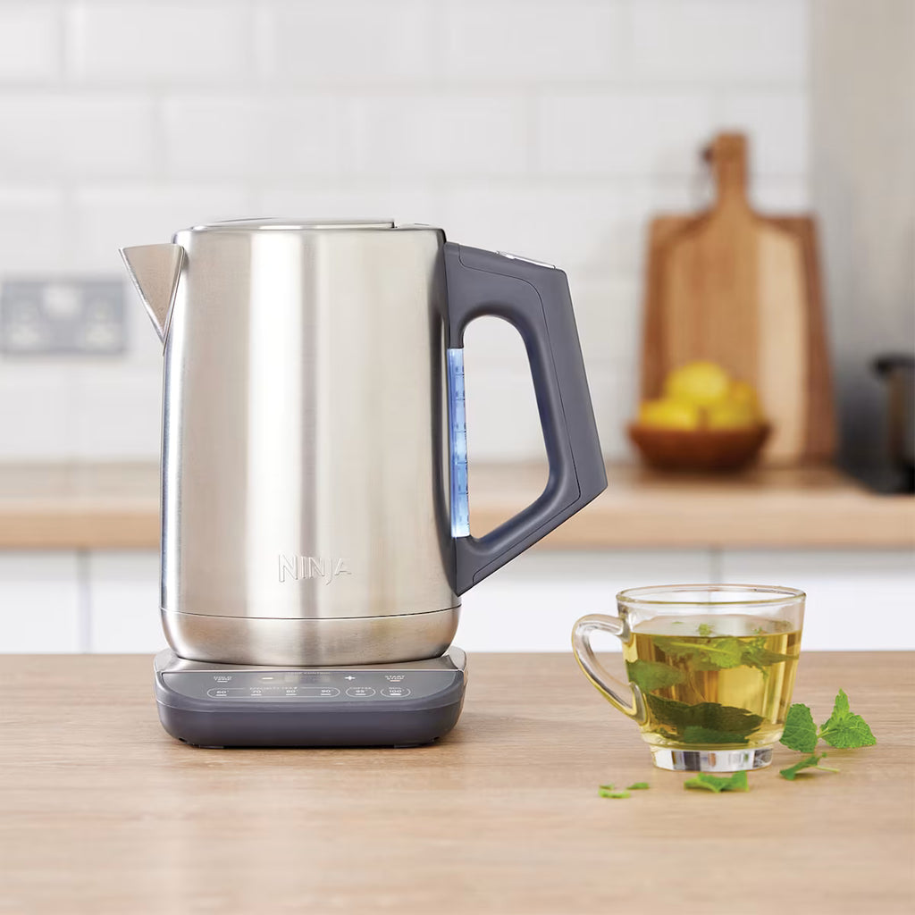 Ninja Stainless Steel Perfect Temperature Kettle, Rapid Boil ¨C KT201UK