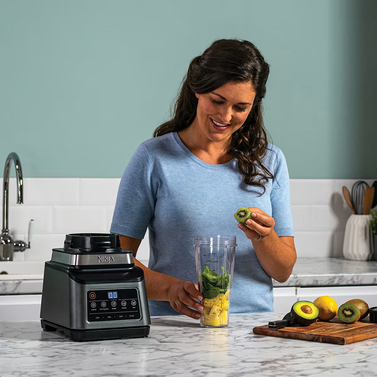 Ninja 3-in-1 Food Processor with Auto-IQ BN800UK