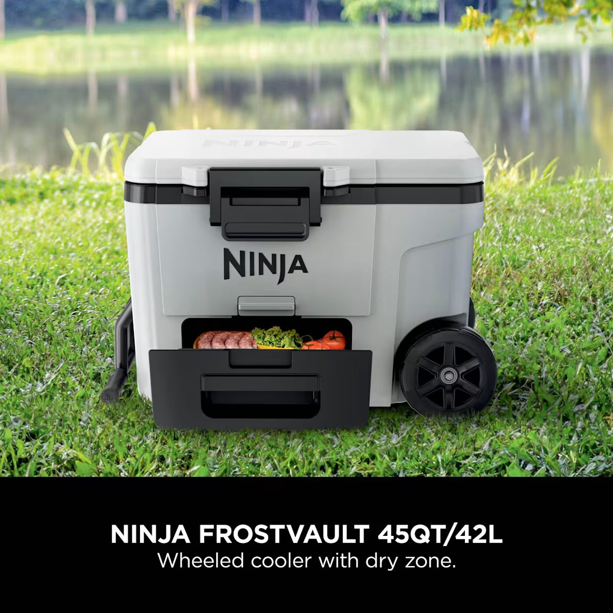 Ninja FrostVault 45QT/42L Wheeled Cooler, Ice Pack & Thirsti Bottle Bundle