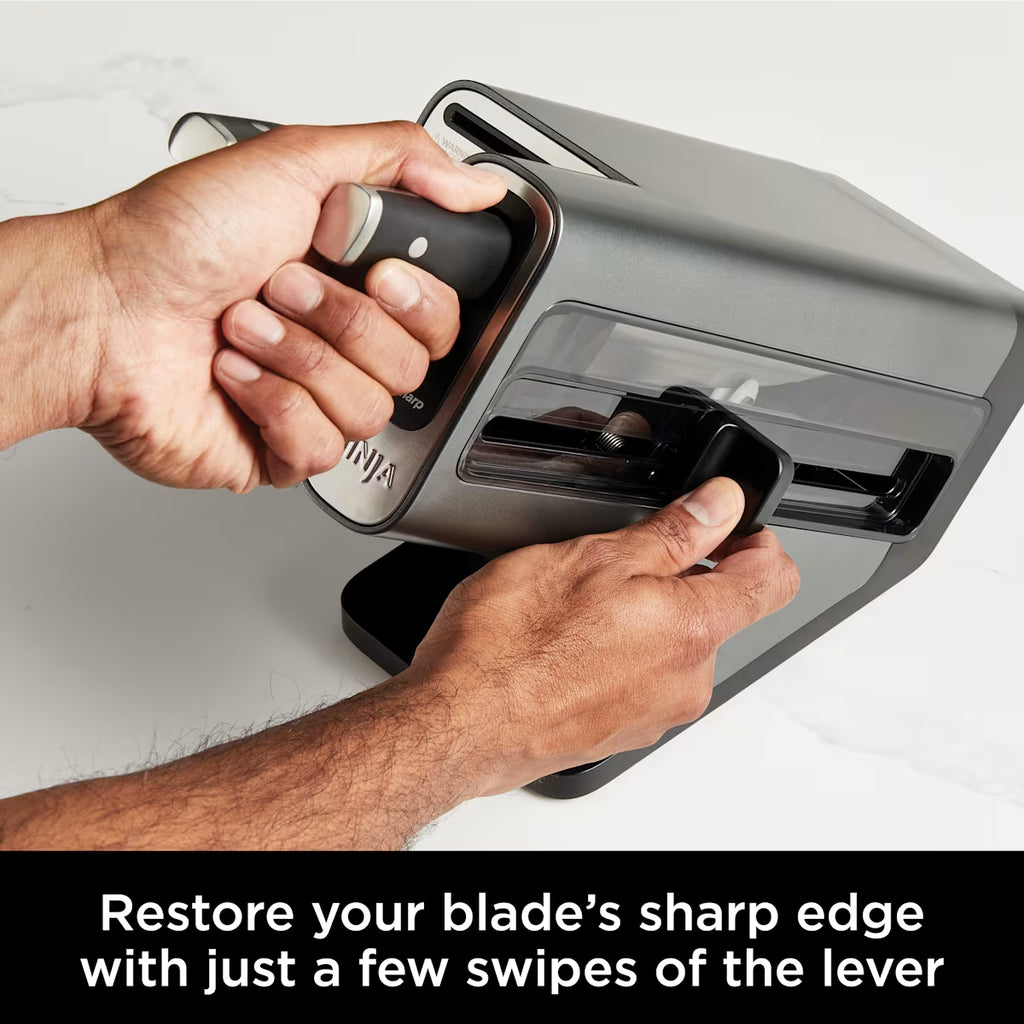 Ninja Foodi StaySharp Knife Block with Integrated Sharpener ¨C 5-Piece Set [K32005UK]